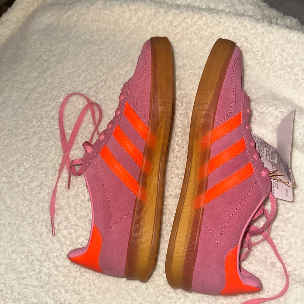 Adidas women’s Gazelle pink suede beam solar red